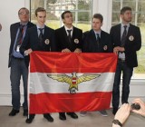 Rakouský team na uvítacím ceremoniálu